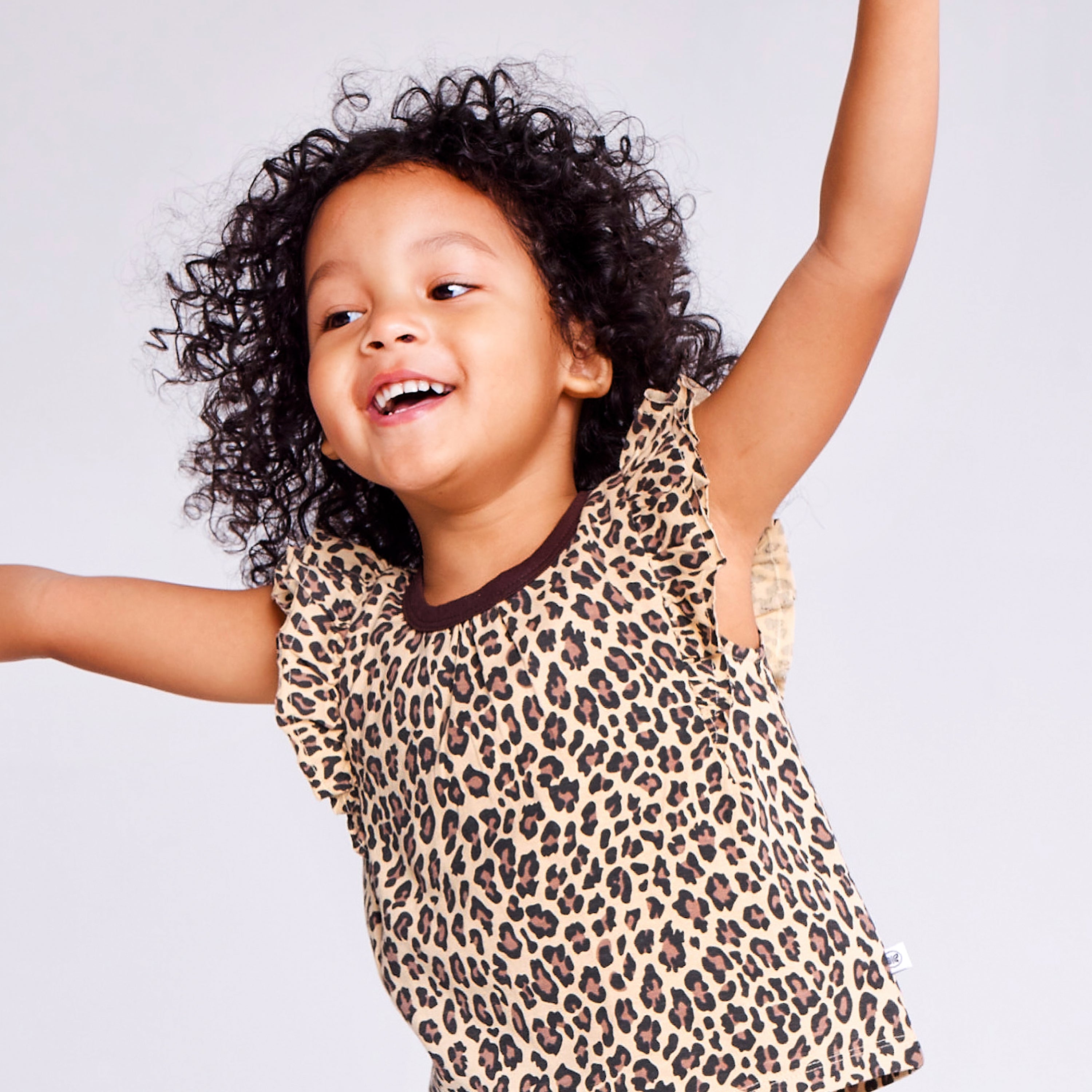 Toddler 2-Piece Legging and Flutter Sleeve Shirt Set